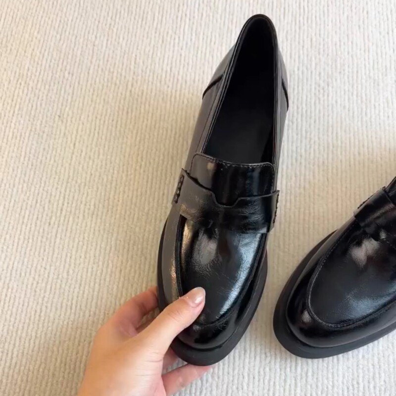 法式绝美小皮鞋粗跟复古通勤一脚蹬黑色乐福鞋女2025新款浅口单鞋|undefined