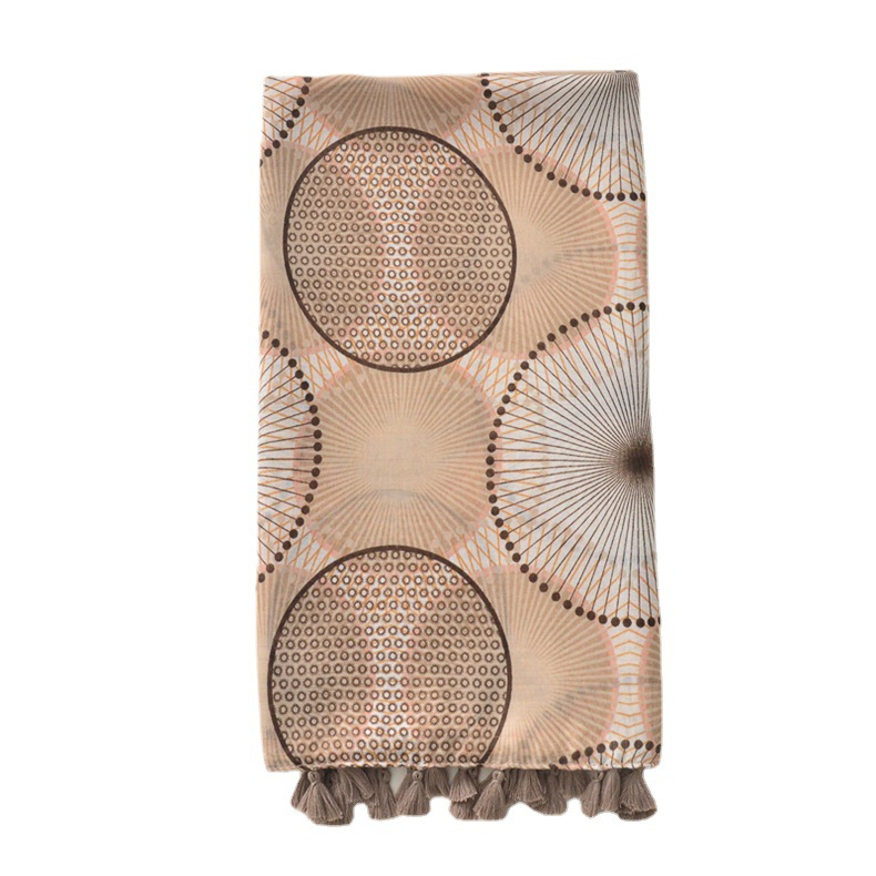 Moda europea y americana nueva borla hecha a mano Toalla de playa Exportación de comercio exterior color brillante 6 color tamaño punto color sólido bufanda