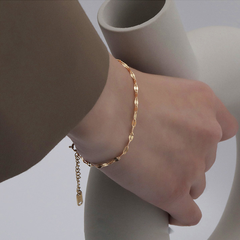 Diseño Pequeño amor Super Flash pulsera de acero de titanio corrugado mujer delgada minimalista desnuda cadena labio pulsera joyería