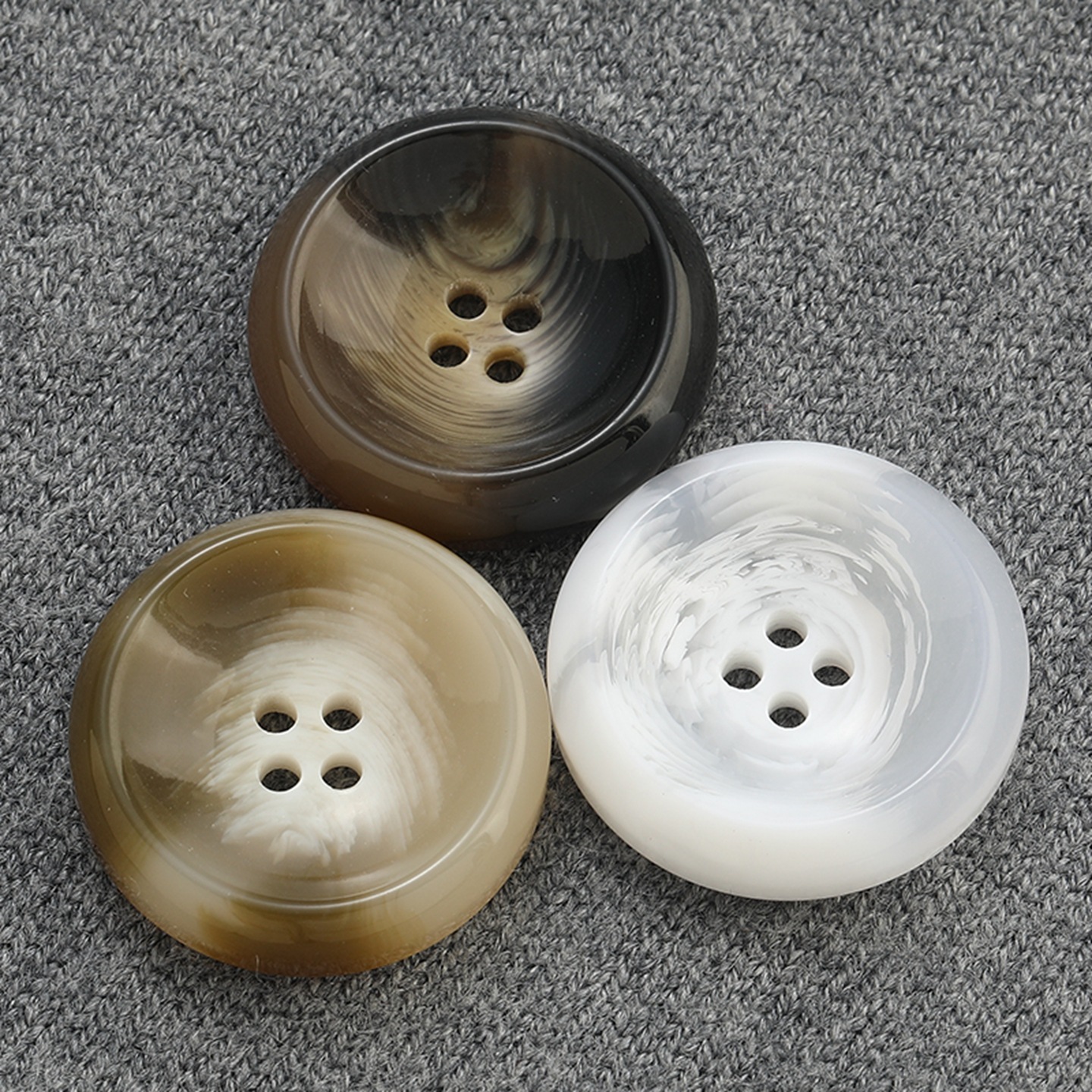 四眼圆形倒边凹型树脂花纹纽扣风衣大衣西装西服外套袖扣百搭扣子