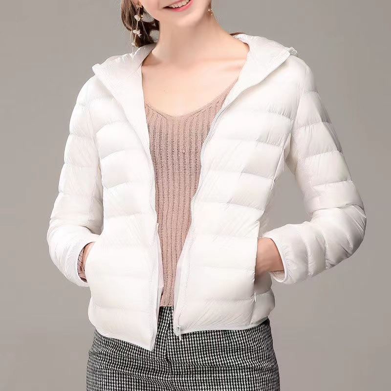 Chaqueta Corta de Algodón para Mujer Transfronteriza 2024, Estilo Coreano Ajustado, Modelo Delgado, Capa de Algodón Lluvia de Seda, con Capucha, Mayorista