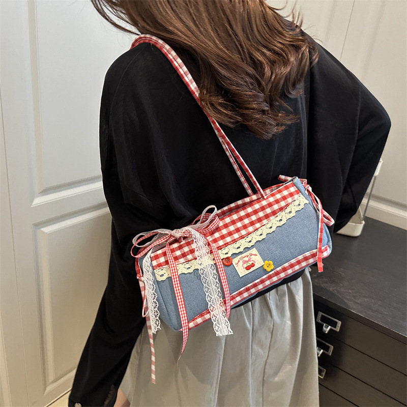 2025 New Plaid Shoulder Bag, Fashionable, Cute and Sweet Small Bag for Women, Trendy Korean Style Commuter Stylish Underarm Bag 2025 New Plaid Shoulder Bag, Fashionable, Cute and Sweet Small Bag for Women, Trendy Korean Style Commuter Stylish Underarm Bag