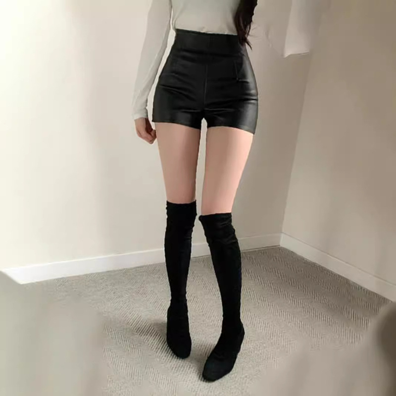 Black Pu Leather Shorts for Women's Outer Wear 2025 New Winter Fashion Sexy High Waist Elastic Bottoming with Boots Pants