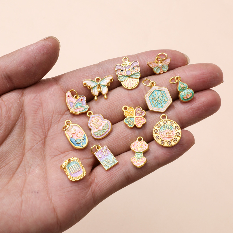 Ancient Gold-Drip Oil Gourd Pendant for Good Luck, Peace, and Joy DIY Handmade Jewelry Pendant Bracelet Decoration Small Pendant