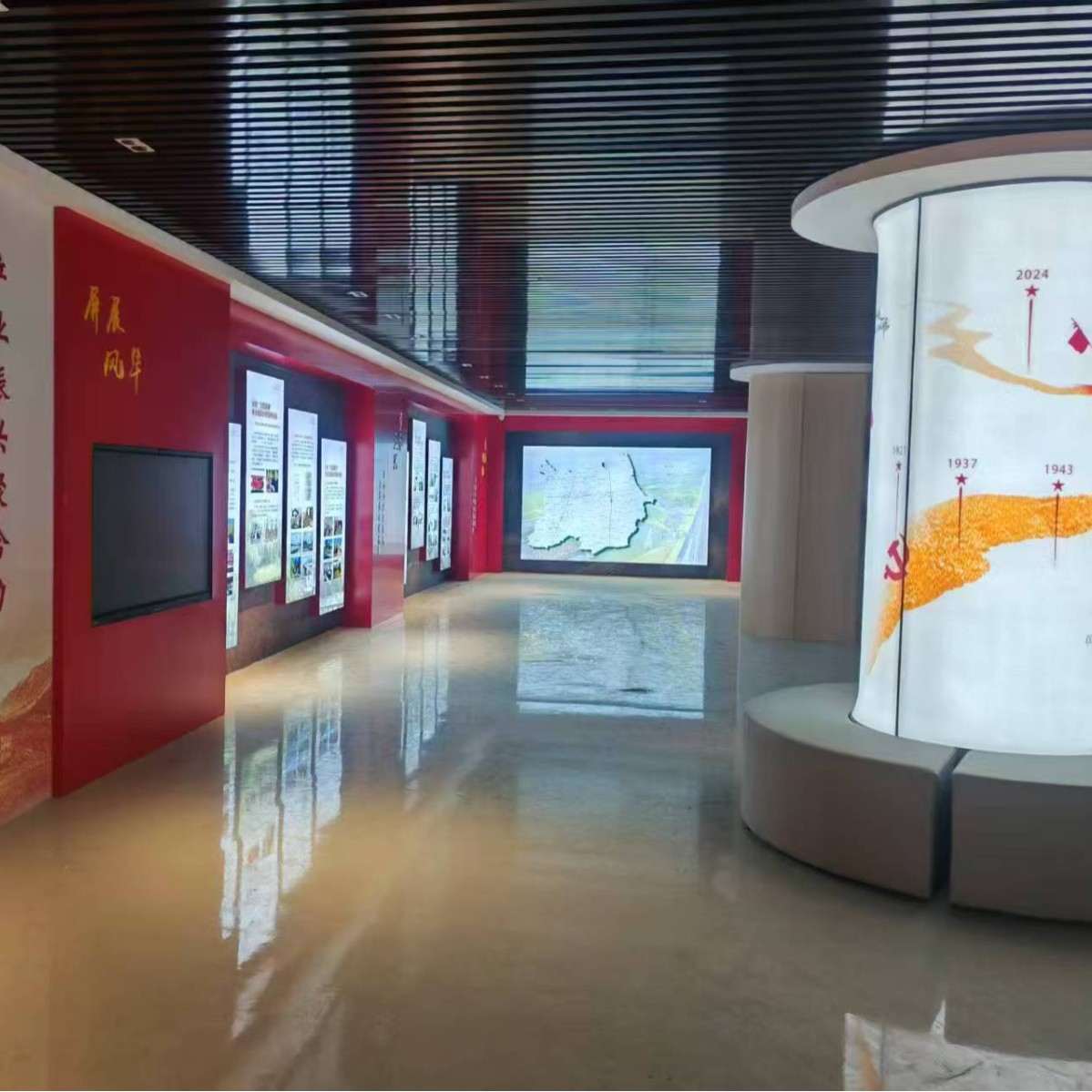 展厅设计制作，LOGO字设计制作，导视牌设计制作。免费测量设计