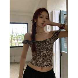 时尚韩版辣妹豹纹方领短袖T恤女夏季设计感修身显瘦短款百搭上衣