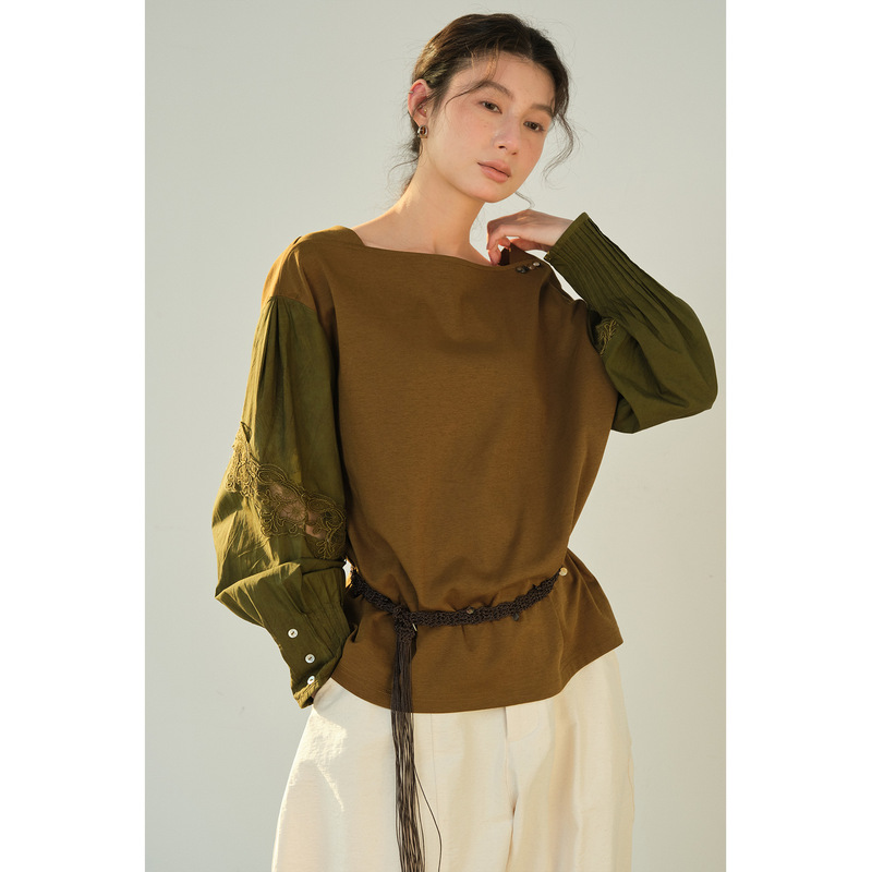 [Special Offer, No Refunds or Exchanges] Original Price 125 Yuan, Hollow Lace Loose Lantern Sleeve T-Shirt for Women, Spring Season 258211