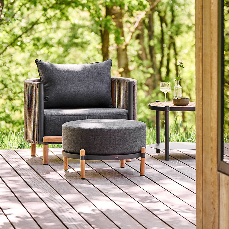 Sofá de madera maciza para exteriores, muebles impermeables y resistentes al sol para jardín o patio, conjunto de sofás de ratán para ocio en villas.