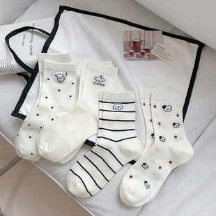 �ļ������ڰ�ɫС���m�ӗl�y���c�����ް�ɫ���s�W����ͨ�n���L�m