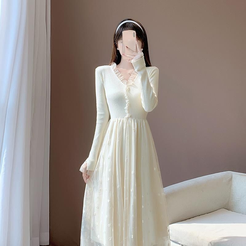 Autumn and Winter New French Sweet Elegant Gentle Lady Waist First Love Fairy Skirt Bottoming Knitted Mesh Dress
