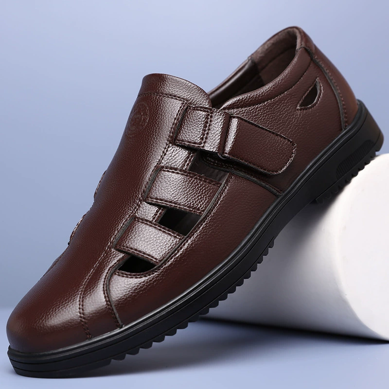 Прямые продажи с фабрики кожаной обуви для мужчин, мягкие кожаные сандалии, дышащие полые туфли, мягкая и удобная повседневная обувь для пап среднего и пожилого возраста.