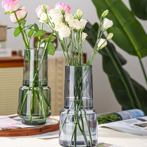 Оптовая продажа Nordic светло-роскошная длинная шея прозрачная стеклянная ваза оптом украшения ins ветер гостиная столовая цветочная композиция для дома