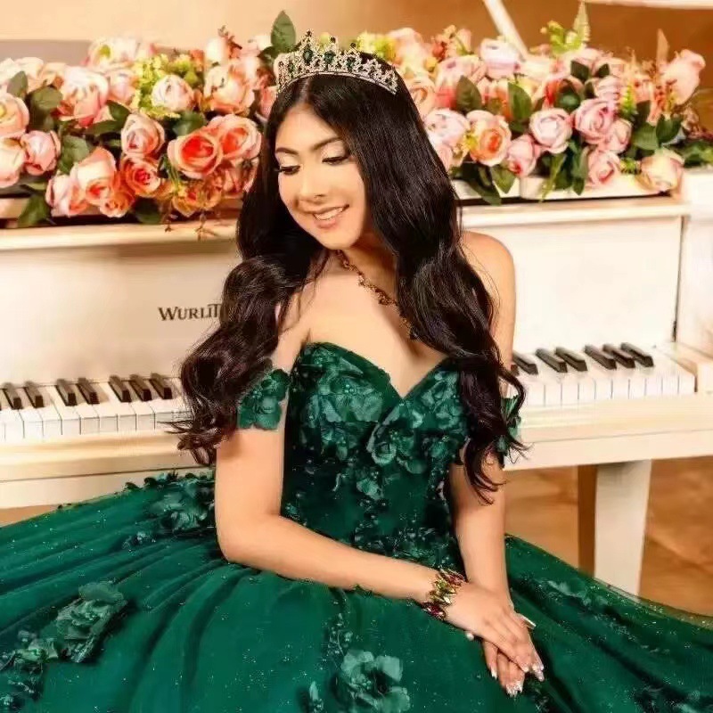 Vestido de noche anfitriona lujoso verde oscuro piano tocando princesa francesa examen de arte solista Wu Yan artesanía pesada