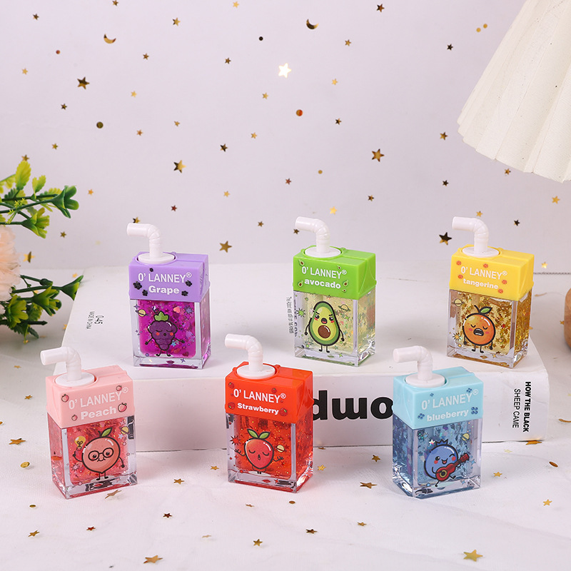 Cruzar la frontera caliente 6-color de paja lámina de oro esmalte de labios taza antiadherente no se desvanece lápiz labial líquido hidratante fácil de colorear aceite de labios
