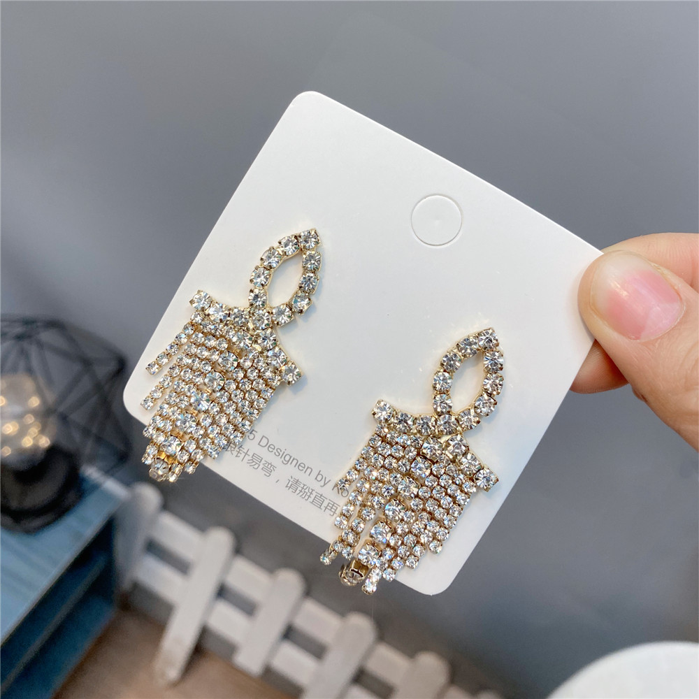 Simple Cross Tassel Diamond Earrings display picture 11