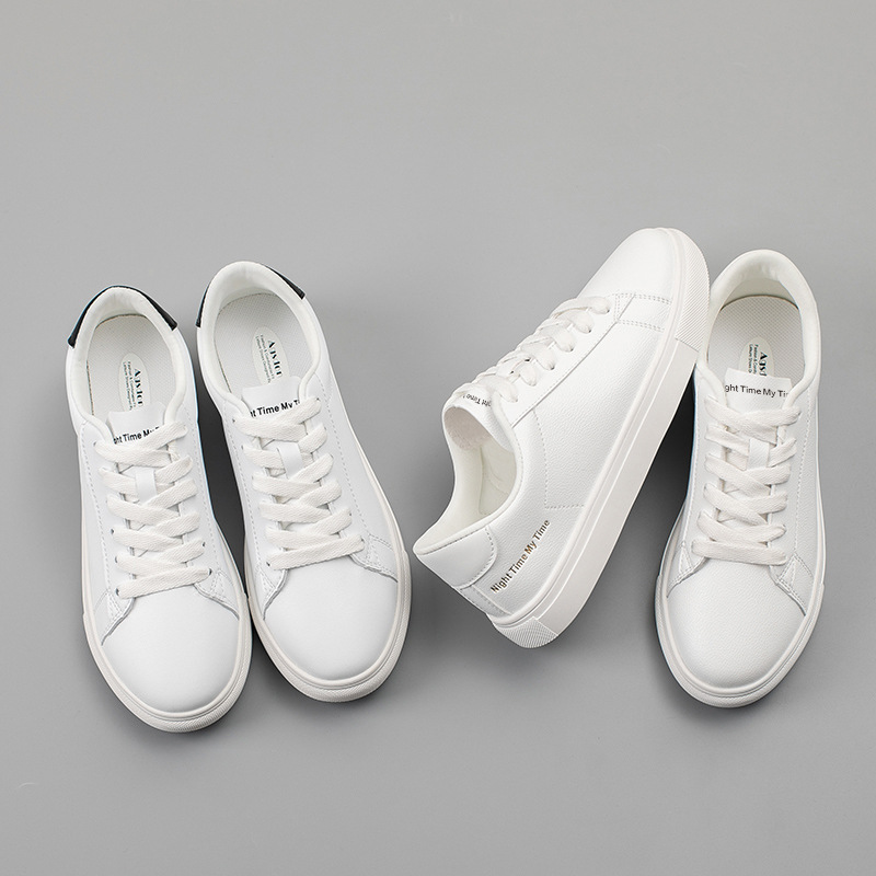 Augusto zapatos blancos 2023 nuevo verano coreano zapatos casuales estudiante planas Zapatos Zapatillas de las mujeres al por mayor