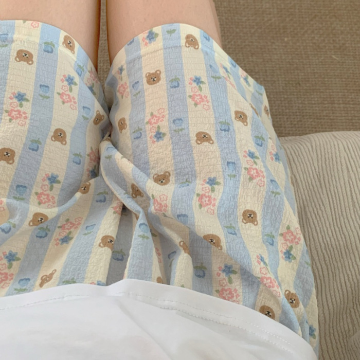 Nuevos pantalones caseros de verano lindos y dulces pantalones cortos casuales delgados de algodón casero de mujeres de tela de dibujos animados comercio exterior al por mayor