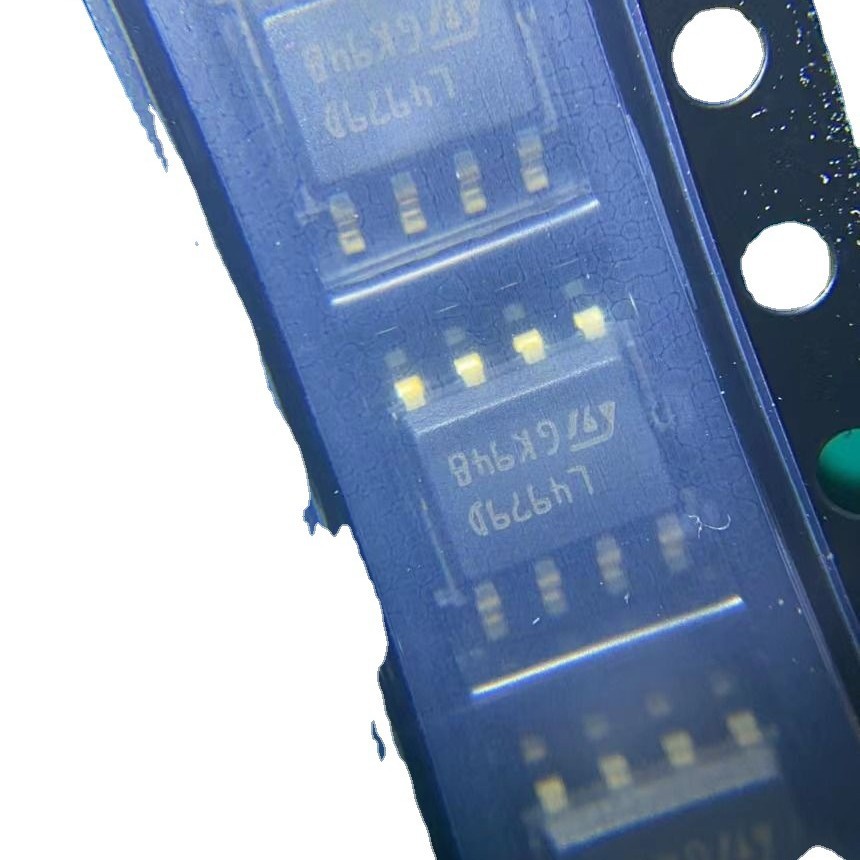 L4979D 系列 5V 150mA 负电压 固定 低压差 稳压器 - SOIC-8