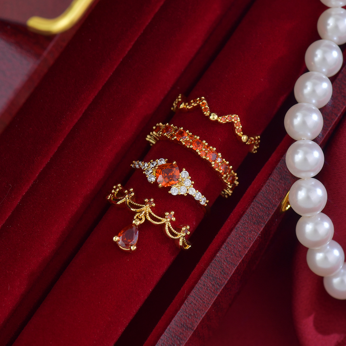 Retro ring with tassels drop-shaped