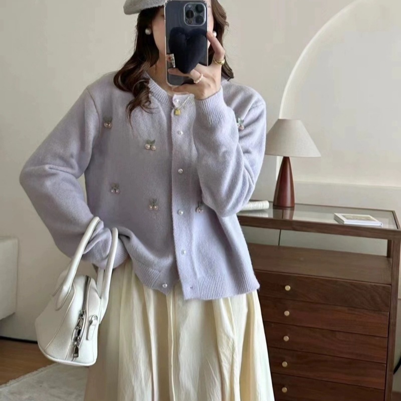 밝은 보라색