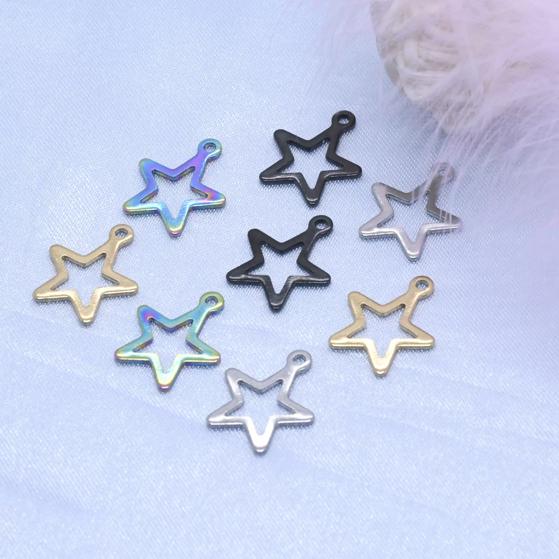 厂家直销 新品真空电镀18k 镂空星星吊坠diy项链手链饰品配件挂件
