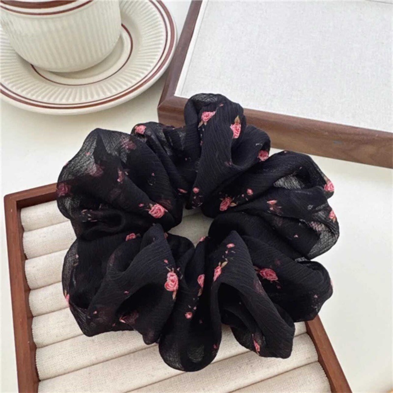 Primavera y verano coreanos retrogrados adornos de cabello flores dulces de chiffon temperamento anillo de intestino grande simple anillo de cabello universal cabello para mujeres