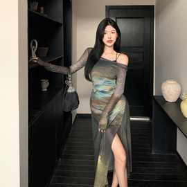 油画连衣裙网纱度假风吊带两件套女夏季高级感超好看辣妹长款裙子