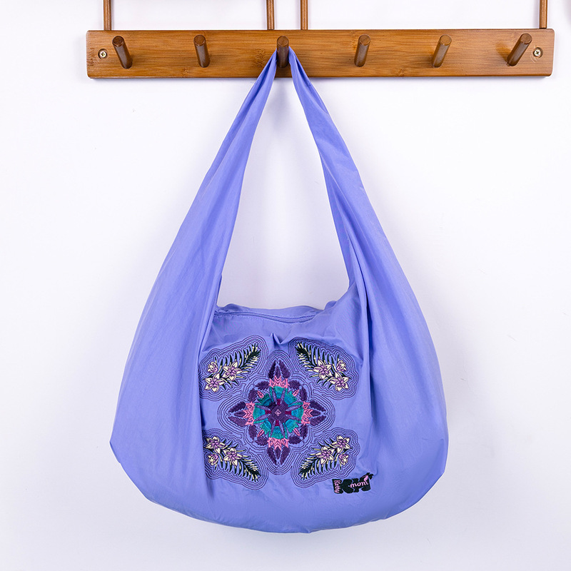 新しい夏のニッチ刺繍クロスボディハンドバッグ高品質防水ナイロンショッピング大容量脇の下バッグ|undefined