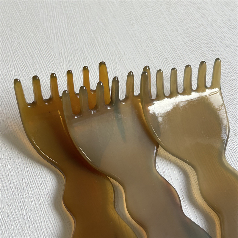 Horn Meridian Massage Comb Five Claw Rake Guasha Board Facial Beauty Tool 10-15CM key features
