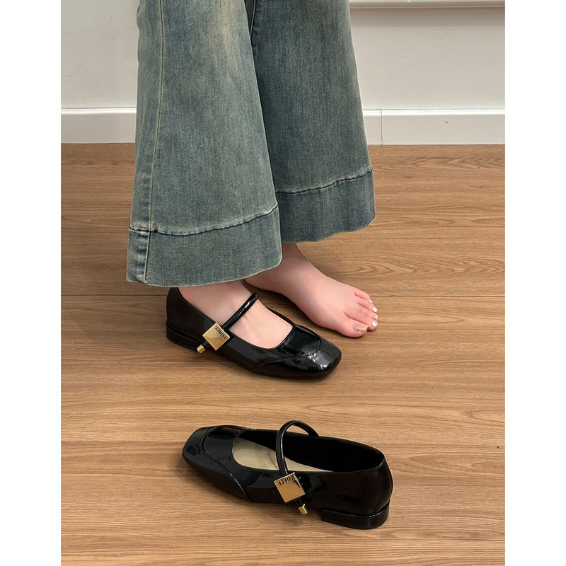 Soft Version~Red Mary Jane For Women, 2026 Spring New French Retro Low-cut Evening Single Shoes, Small Leather Shoes_vogvips.com