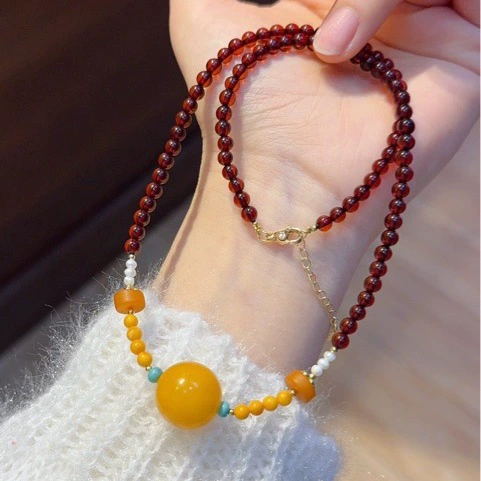 Натуральное русское старинное ожерелье из пчелиного воска, цепочка на ключицу, подлинный русский оранжевый узор, старый воск, редкие большие круглые бусины