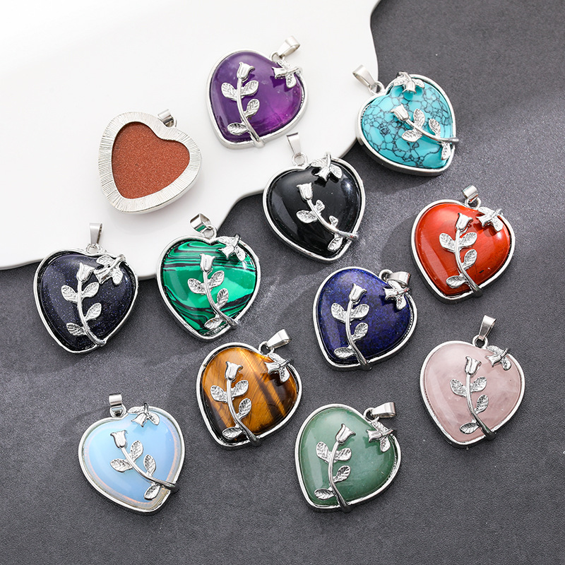 Natural Stone Crystal Pendant Love Heart Necklace Pendant Crystal Pendant Pendulum Love Heart Accessories Jewelry Factory Wholesale