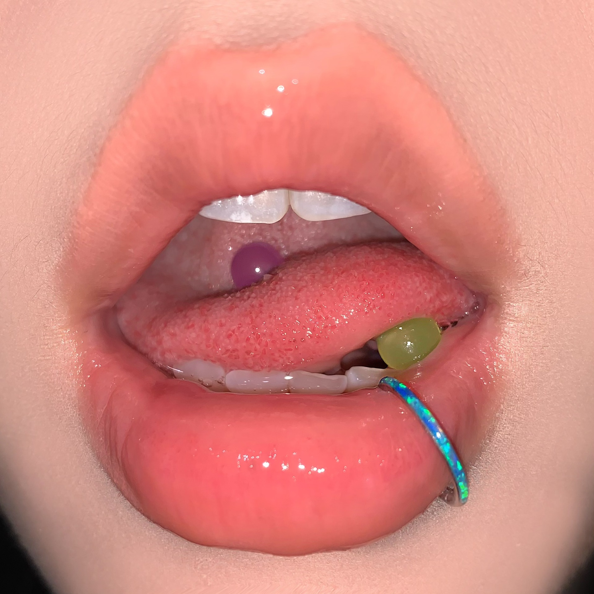 Luminous Double Color Acrylic Tongue Barbell Stainless Steel External Thread Tongue Piercing Jewelry for Women Men detail image 8