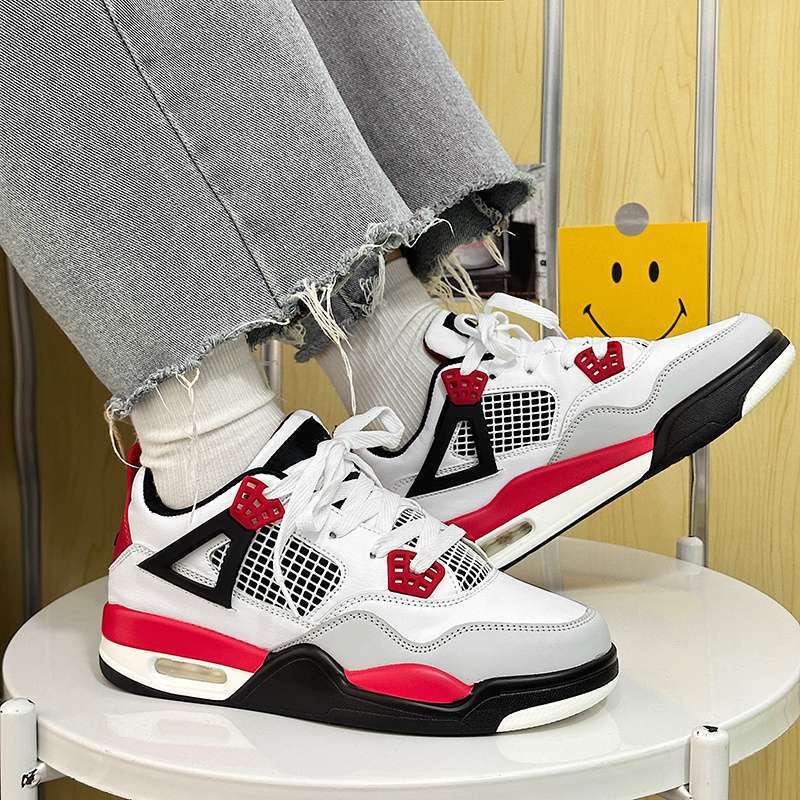 Zapatillas de baloncesto con colchón de aire para niños 2025 verano nuevo estilo salvaje ins color en contraste zapatos blancos de suela gruesa zapatillas deportivas