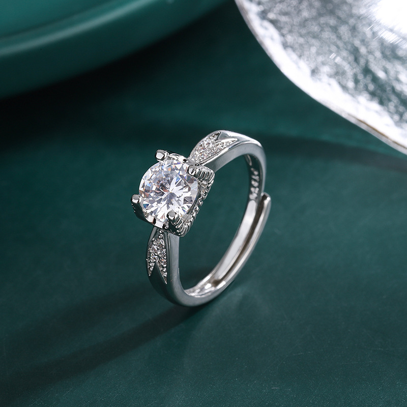 Internet celebrity live streamingMosang stone high-end plated women's wedding ring, classic cow head proposal_voghion.com