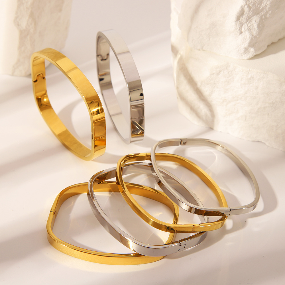 INS viento acero inoxidable oro real galvanoplastia espejo pulido personalidad cuadrado cuerpo ligero pulsera para mujer pulsera fábrica al por mayor