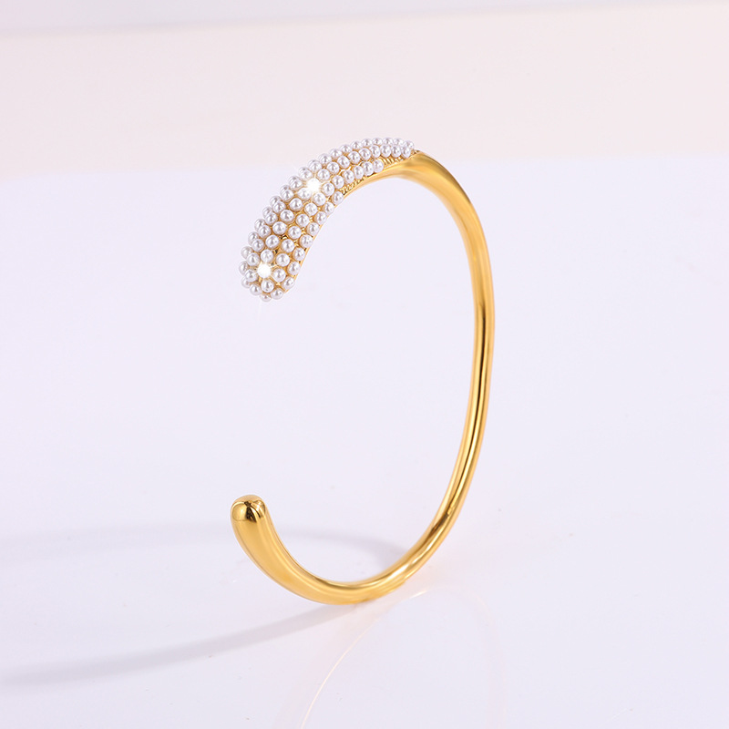 Pulsera de acero titanio, pulsera abierta de perlas y diamantes multicapa para mujer, sensación de alta gama, moda transfronteriza, pulsera de lujo ligero de 18k
