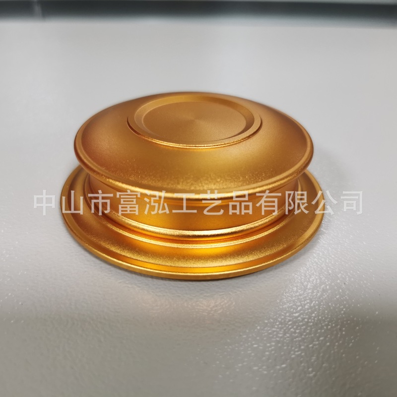 84白酒瓶は中国式茶葉缶アルミニウム合金蓋部品瓶の空酒瓶を切断して蓋を改造した|undefined
