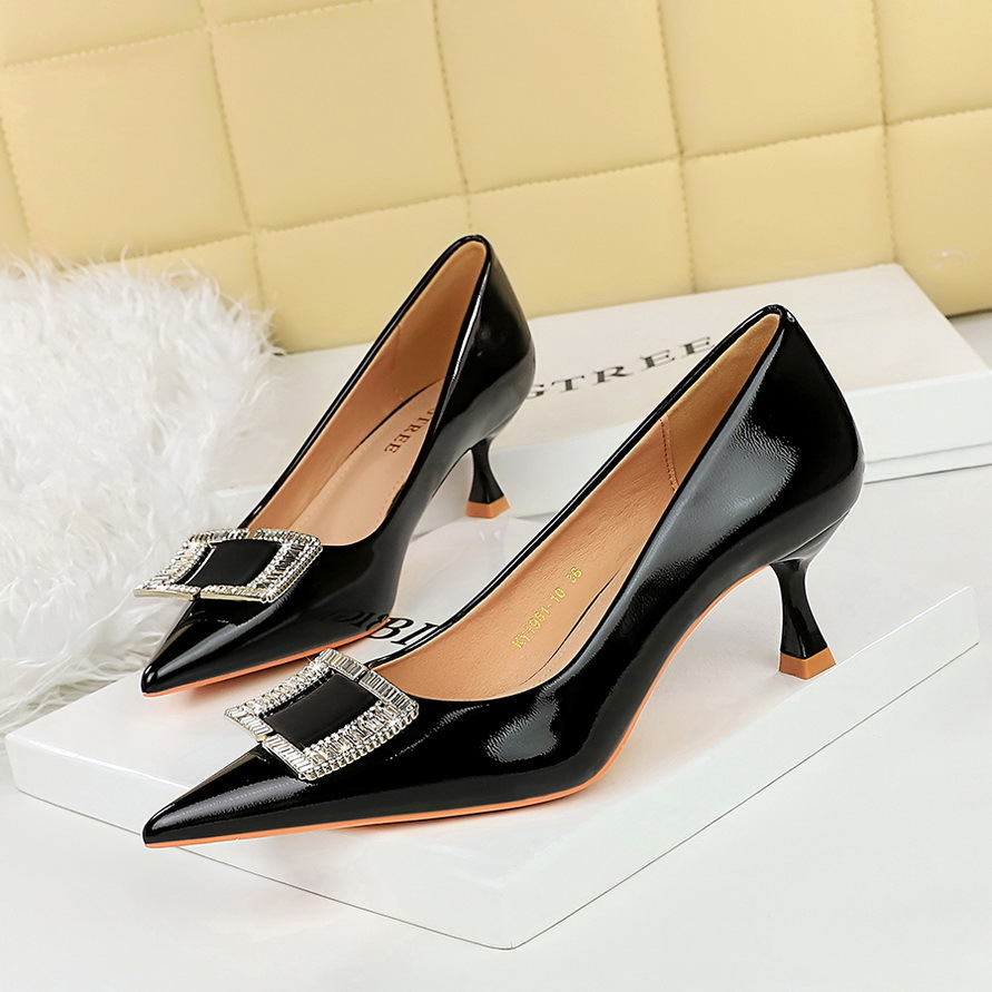 1961-K71 European American Style Fashion Party Spring And Autumn Women's Mid-Heel Patent Leather Shallow Mouth Pointed_vogvips.com