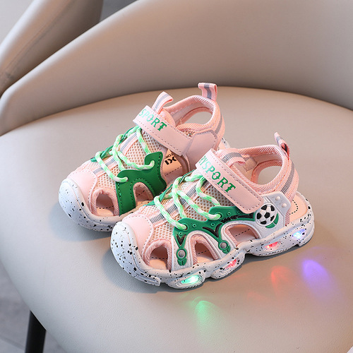 Children's Beach Sandals Flash Shoes  Summer New Boys Light Sports Shoes Explosive Edition Girls Soft Soled Sandals