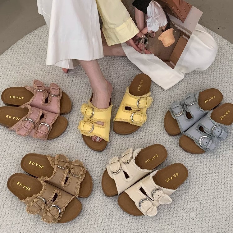 Zapatillas Birkenstock de suela gruesa para mujer en verano 2025 retro hada viento borla fea linda dama plana sandalias Boken marea