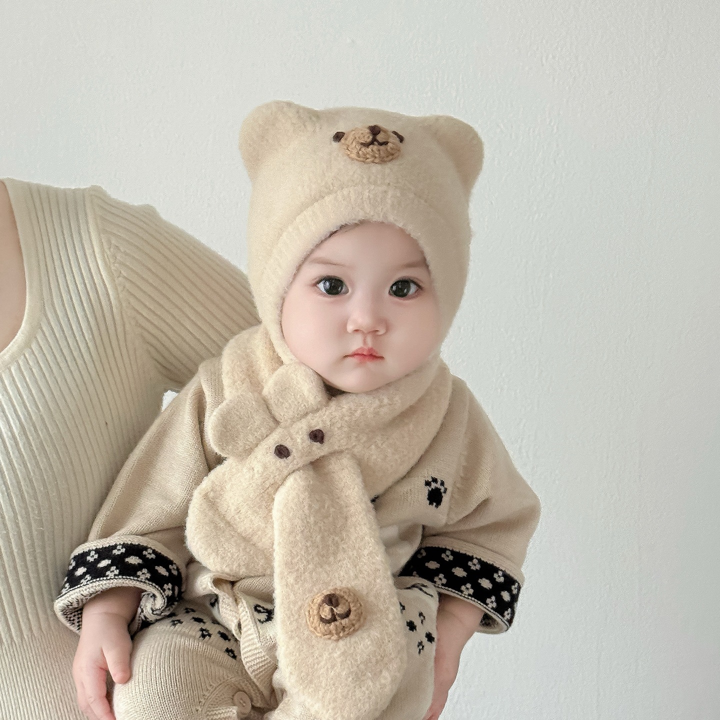 Baby hat, winter knitted hat and scarf set, adorable and cute, thickened for warmth, ear-protecting, and windproof