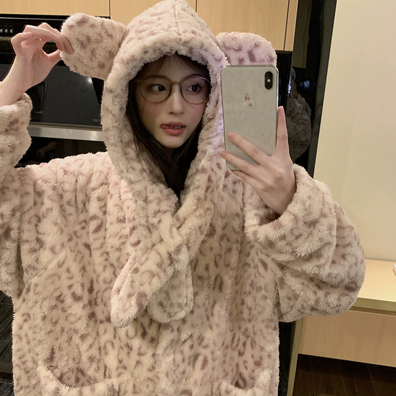 Плащ зимний для bathrobe?