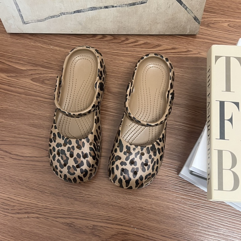 2026 New Ballet-Style Perforated Shoes Leopard Print Mary Jane Thick-Soled Height-Increasing 5cm Women's Non-Slip Closed-Toe Sandals