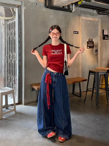 New style red shoulder short-sleeved t-shirt for women 2025 summer round collar figure-fitting letter-printed short top for women