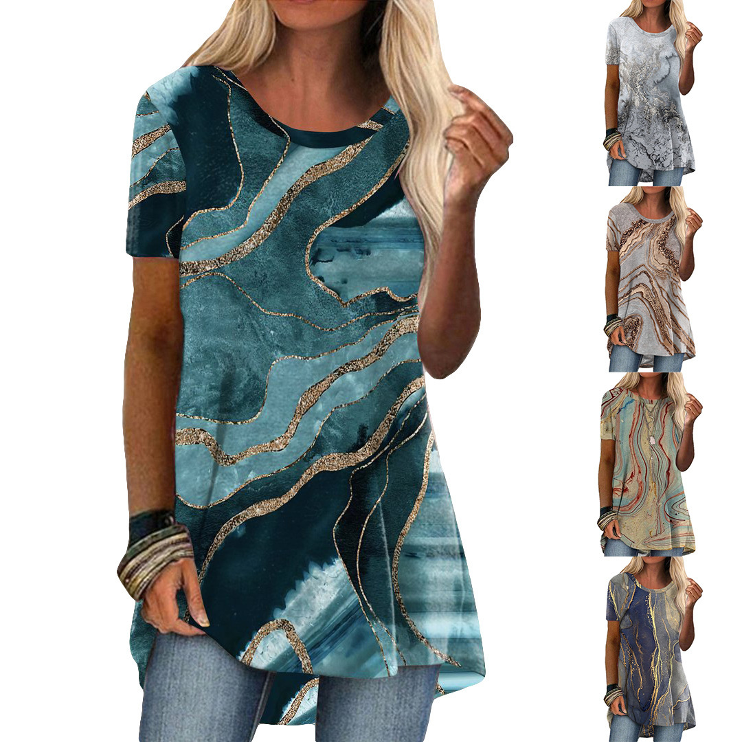 ethnic retro T-shirt with a round collar