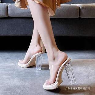 ͸���߸�ЬŮ�ļ��¿��ˮ̨һ�֎�����Ьˮ�����ָ���ЬŮ��