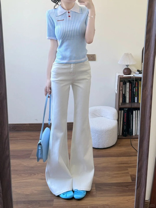 小柄な韓国人の万能デザイン、女性用レッグフィットなしの微フレアジーンズ、春夏のゆったりスリムな白いロングパンツ|undefined