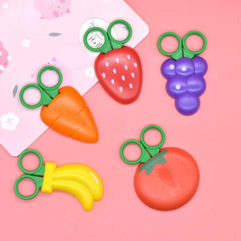 Creative cute carrot safe children's scissors