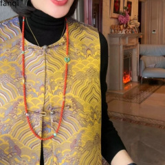 新しい中国風の天然南赤ロングネックレス女性のための翡翠安全バックルビーズ中国風セーターチェーン新年干支年女性